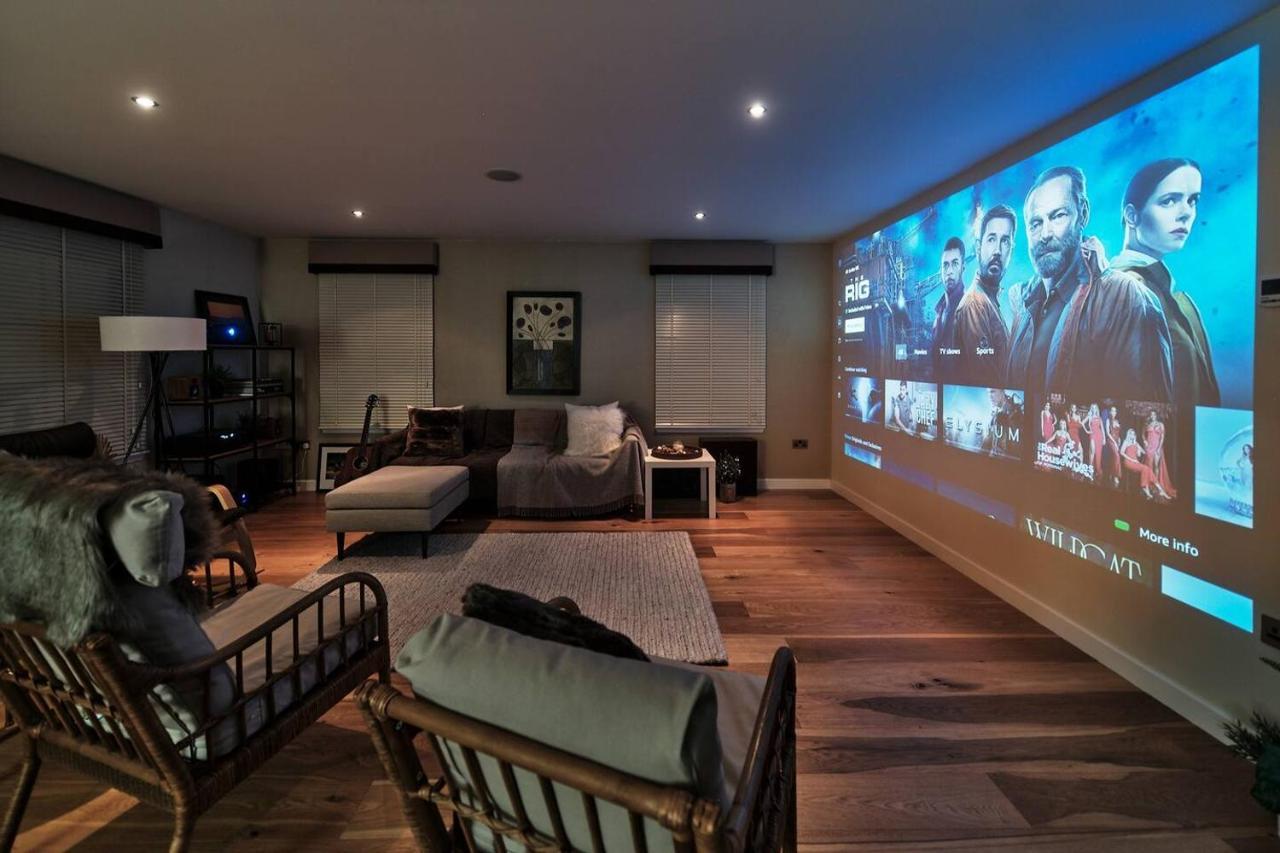 The Steadings, Aviemore Luxury 5 Star Rated 3 Bed With Home Cinema Garden And Parking 외부 사진